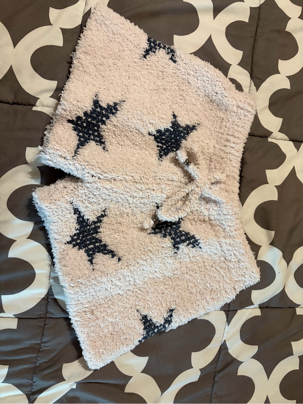 POL Plush Star Print Neck Warmer - Light Pink & Navy